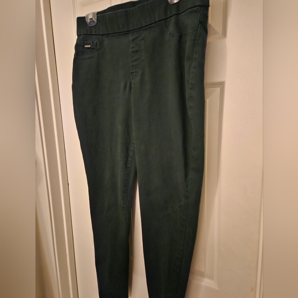 Women's Pull On Skinny Jeans